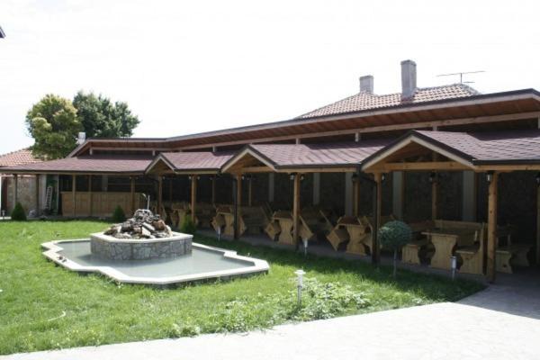 Hotel Akre Kavarna Kültér fotó