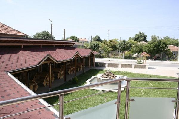 Hotel Akre Kavarna Kültér fotó