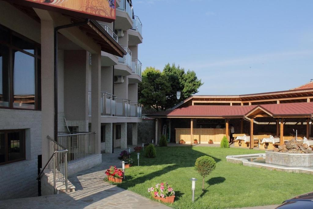 Hotel Akre Kavarna Kültér fotó
